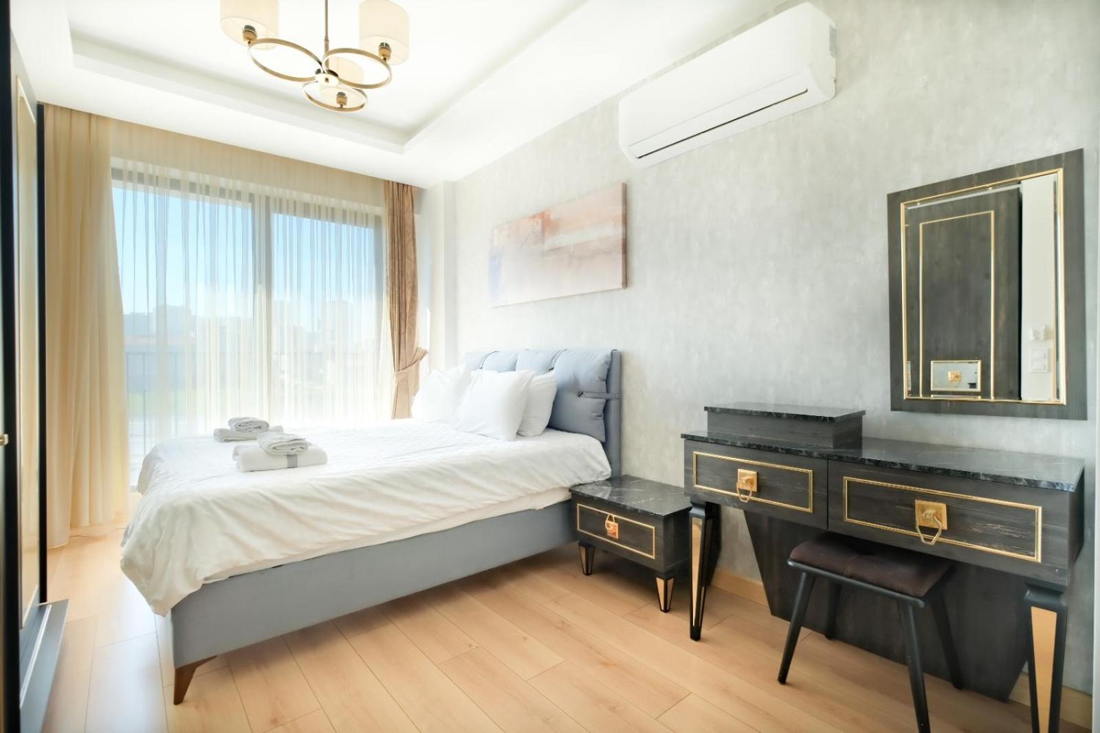 Flats And Rooms Near Taksim Square 伊斯坦布尔 外观 照片